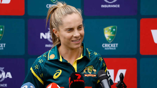 UP Warriorz Land Sophie Molineux for ₹1.10 Crore, Welcome Back Grace Harris at WPL 2027 Auction